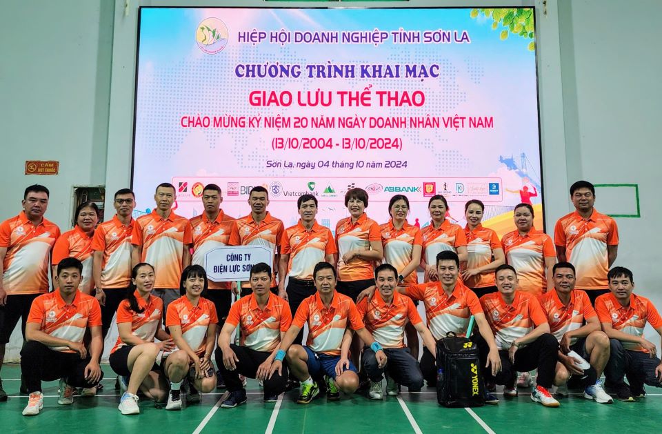 Công ty Điện lực Sơn La tham gia Hội thao chào mừng 20 năm Ngày Doanh nhân Việt Nam